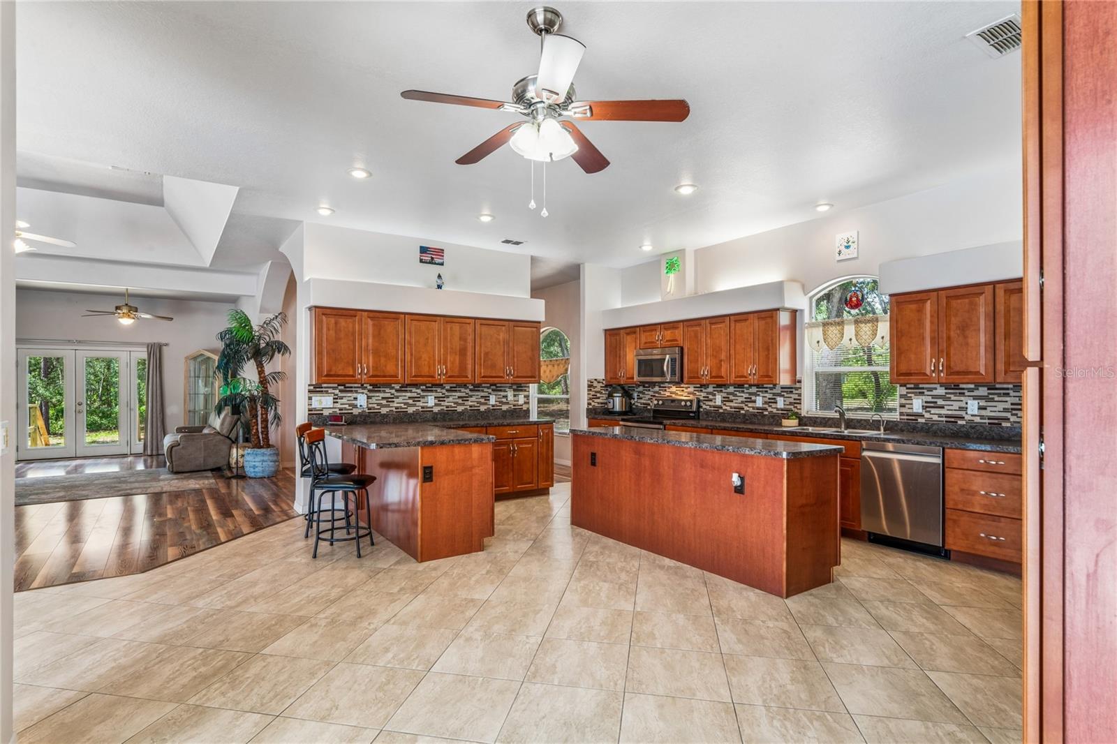 12408 KANAWHA DR, WEEKI WACHEE, FL — photo 37