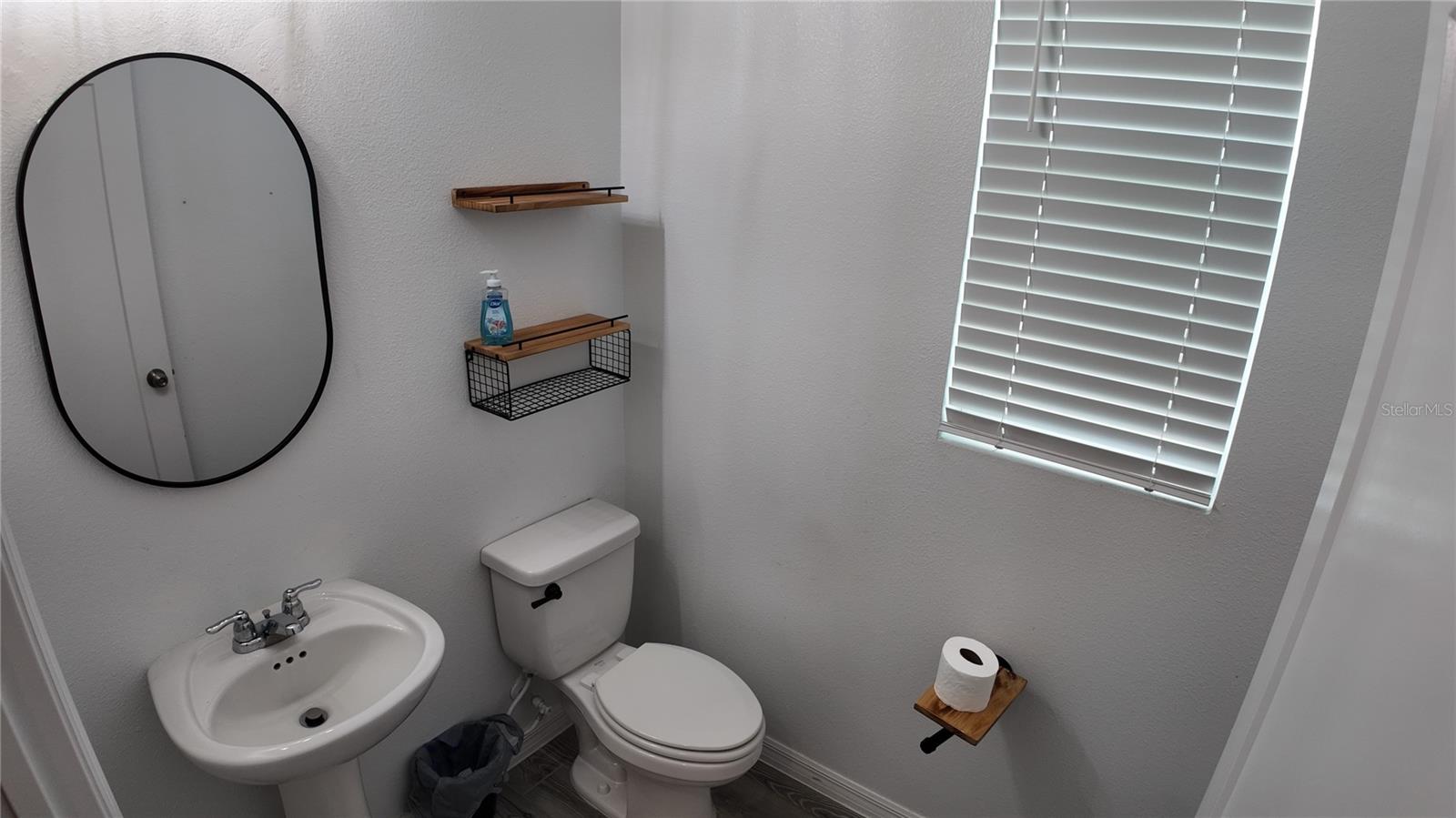 2436 BLOWING BREEZE AVE, KISSIMMEE, FL — photo 8