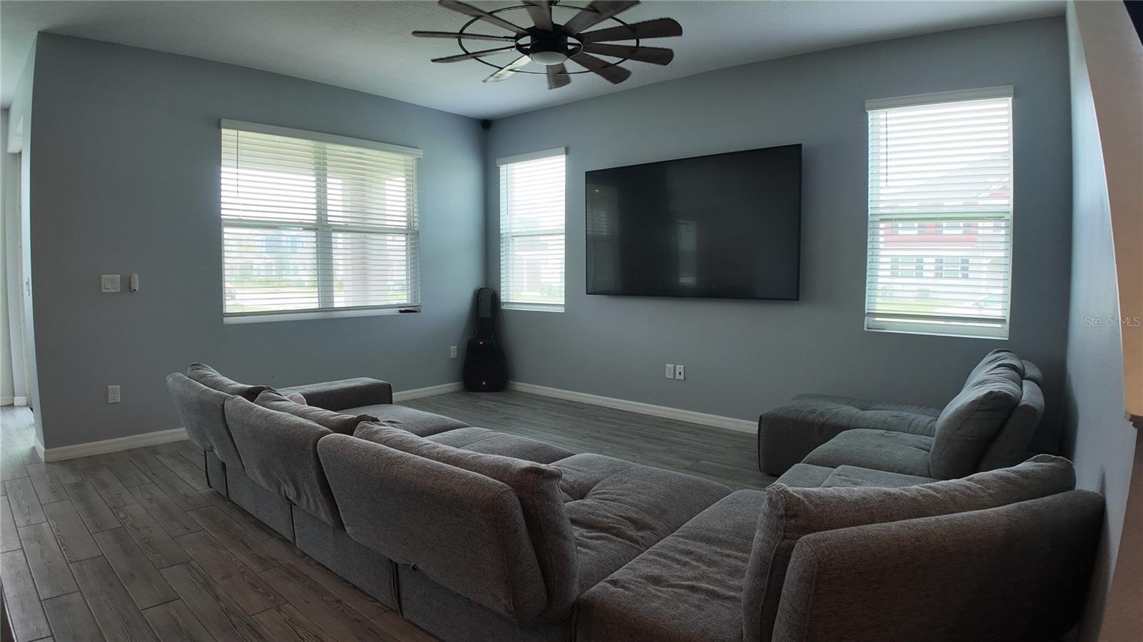 2436 BLOWING BREEZE AVE, KISSIMMEE, FL — photo 9