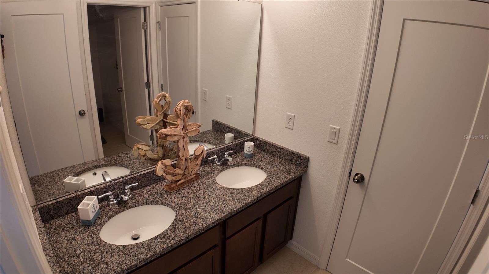 2436 BLOWING BREEZE AVE, KISSIMMEE, FL — photo 18