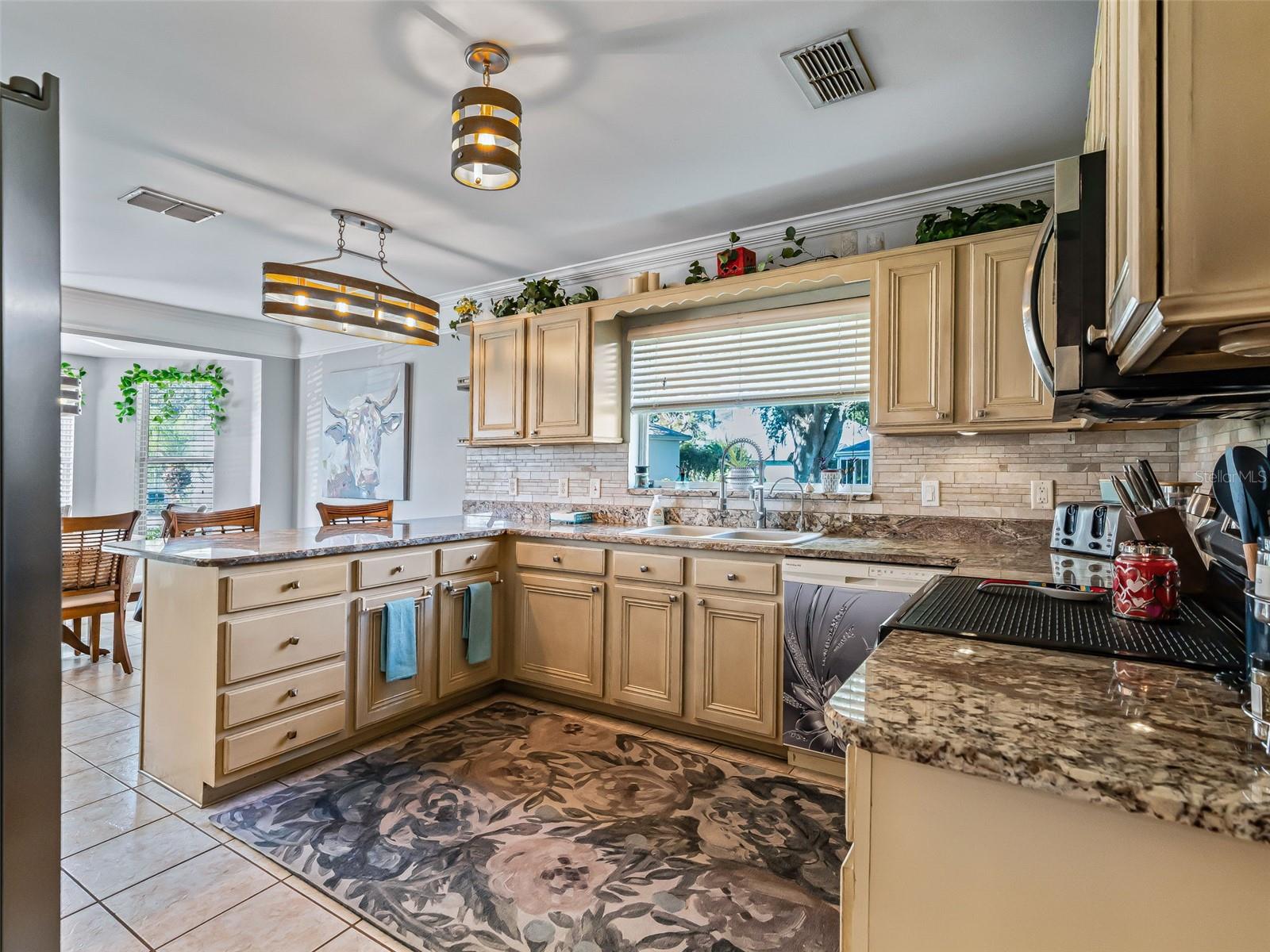 609 ORTEGA WAY, THE VILLAGES, FL — photo 9