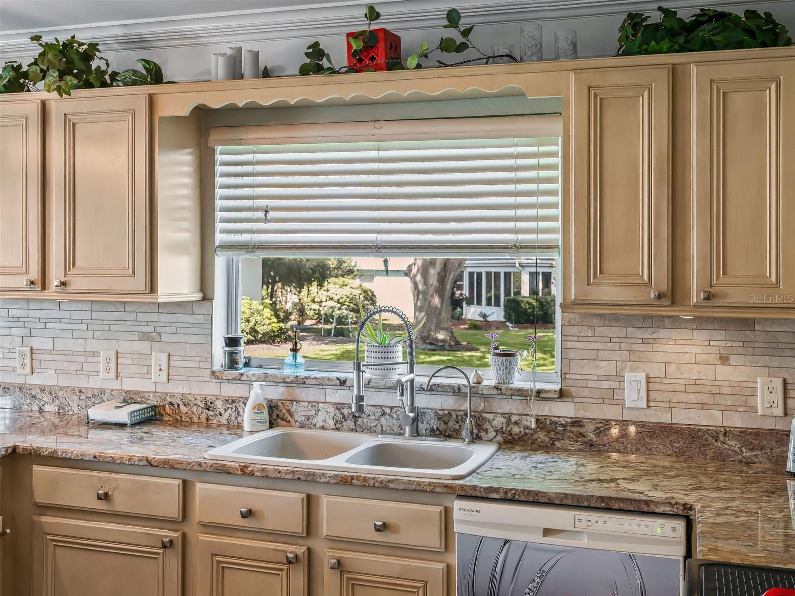 609 ORTEGA WAY, THE VILLAGES, FL — photo 11