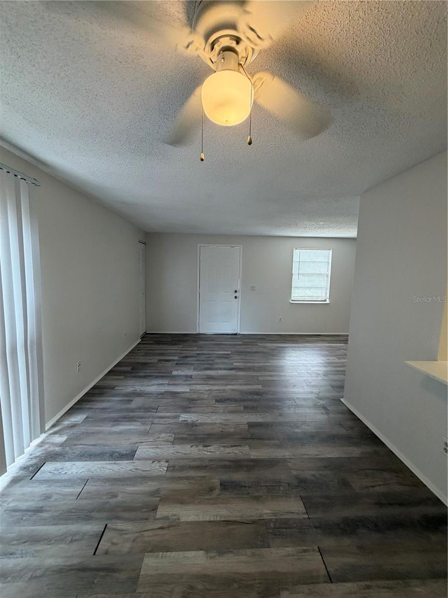 4911 SILVER OAKS VLG #F, ORLANDO, FL — photo 2