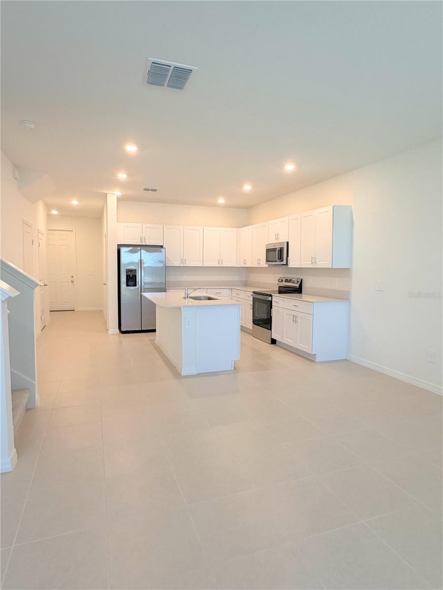 36162 OBSIDION LN, ZEPHYRHILLS, FL — photo 9