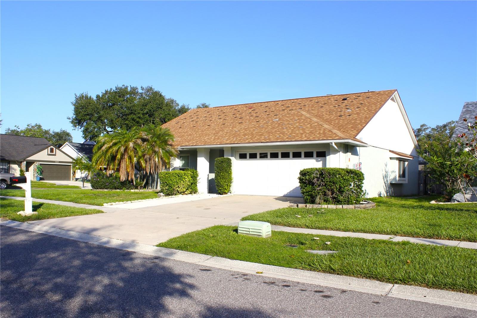 1913 FIRETHORN CT, BRANDON, FL — photo 2