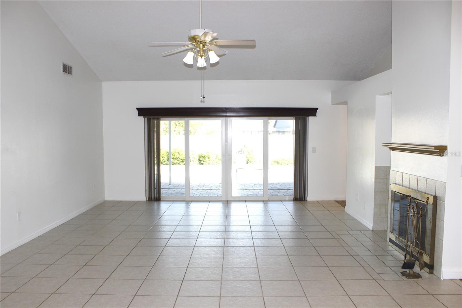 1913 FIRETHORN CT, BRANDON, FL — photo 12