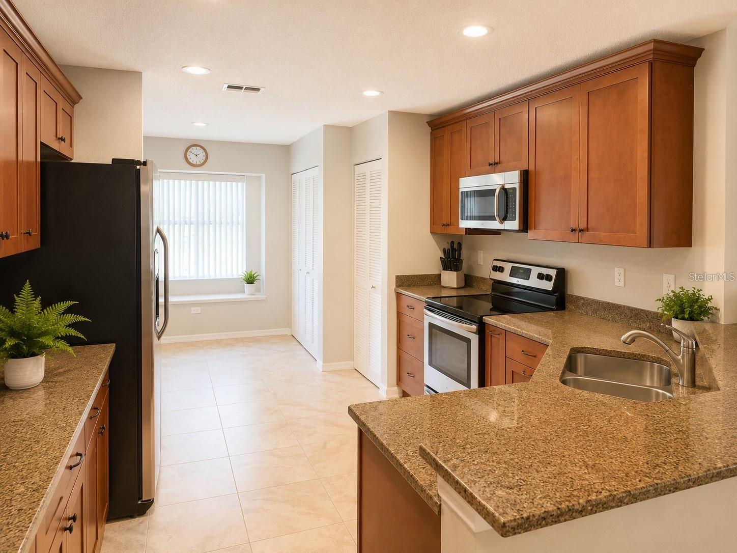 822 MCCALLISTER #822, SUN CITY CENTER, FL — photo 6
