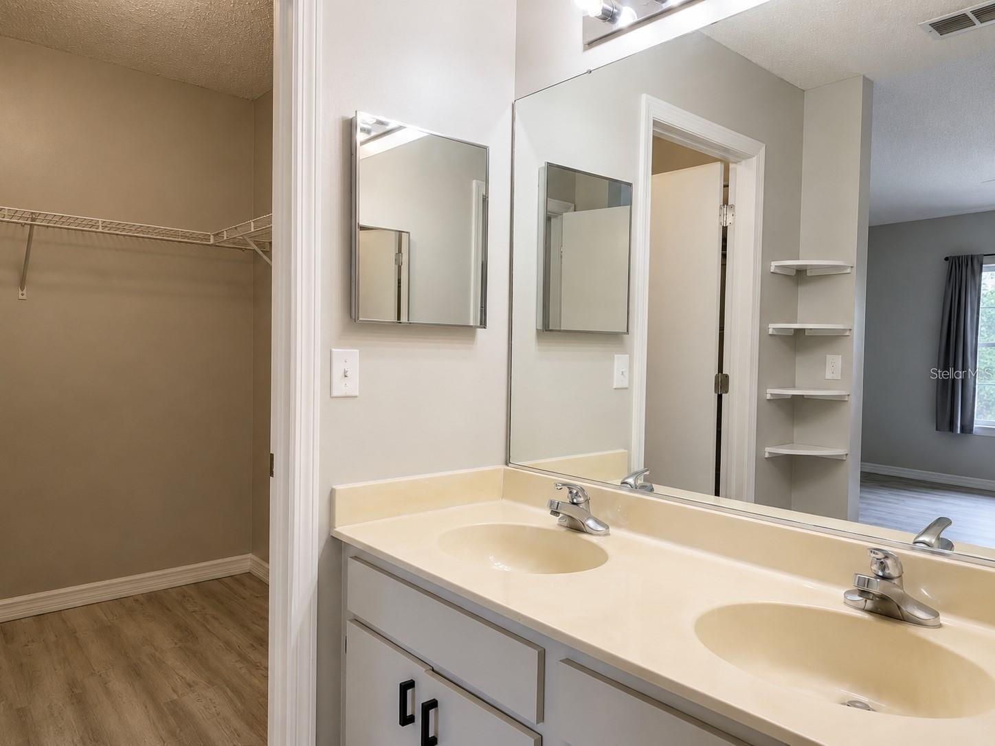 822 MCCALLISTER #822, SUN CITY CENTER, FL — photo 19