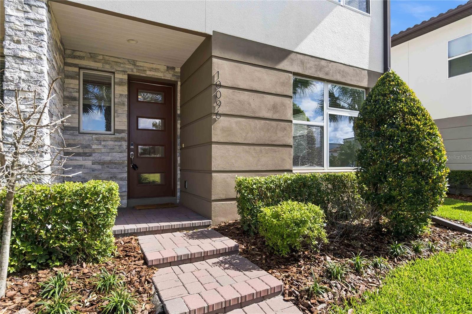 10096 SUNNIFA ALY, ORLANDO, FL — photo 2