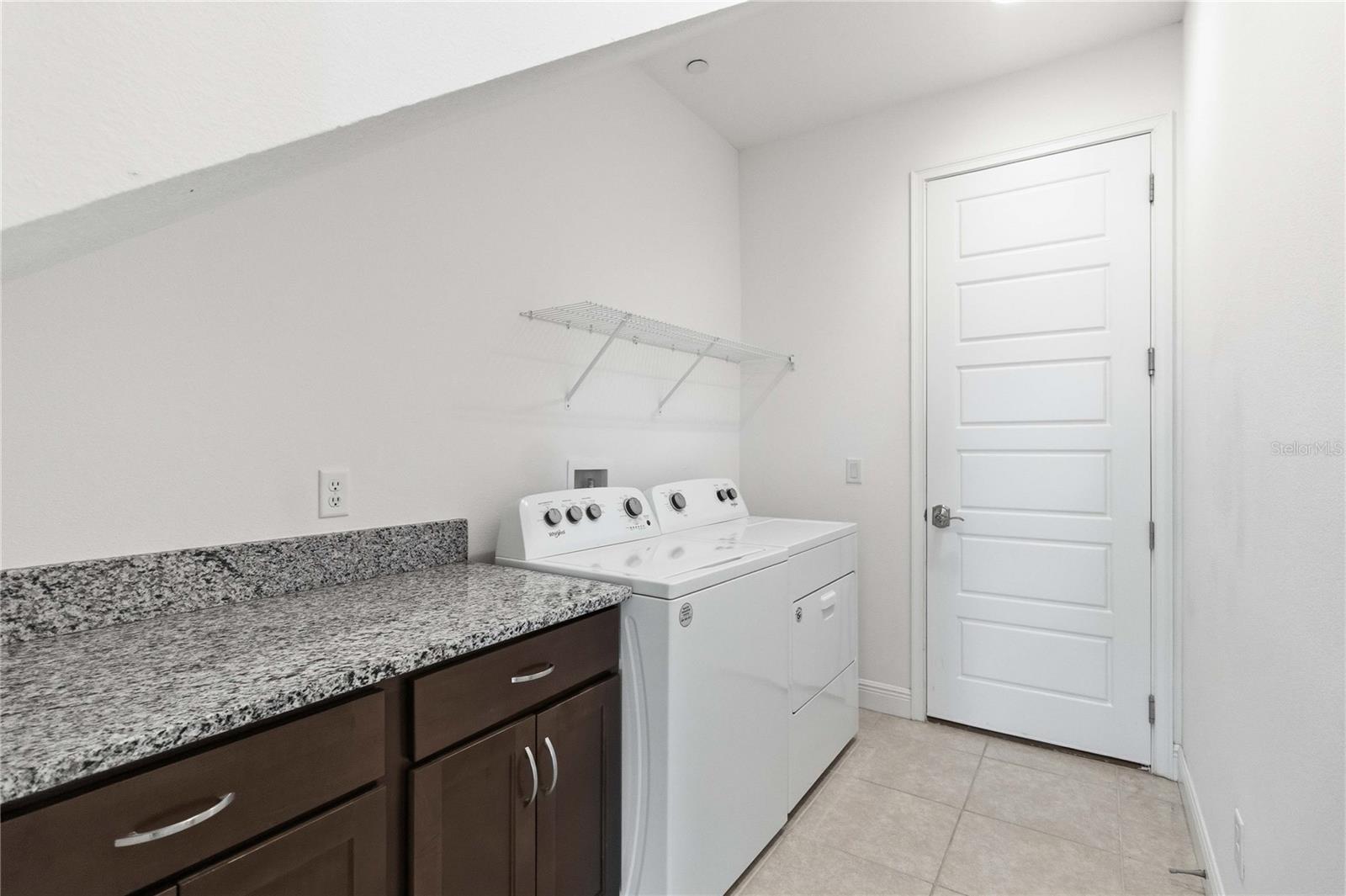 10096 SUNNIFA ALY, ORLANDO, FL — photo 33