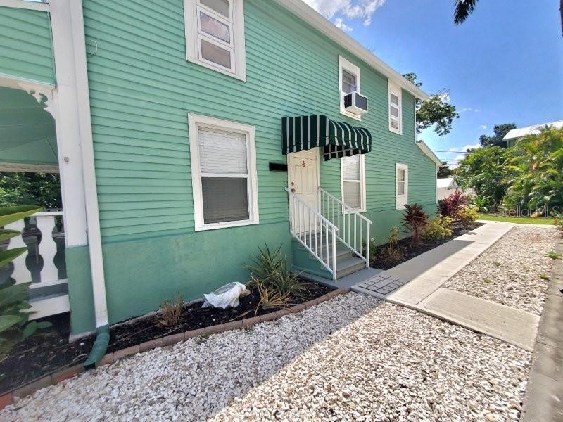 457 W MARION AVE #B, PUNTA GORDA, FL — photo 2