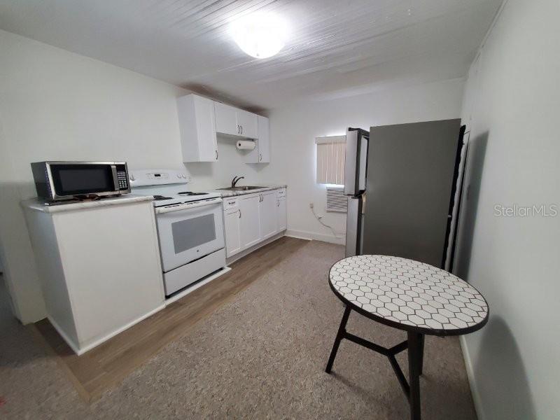 457 W MARION AVE #B, PUNTA GORDA, FL — photo 6