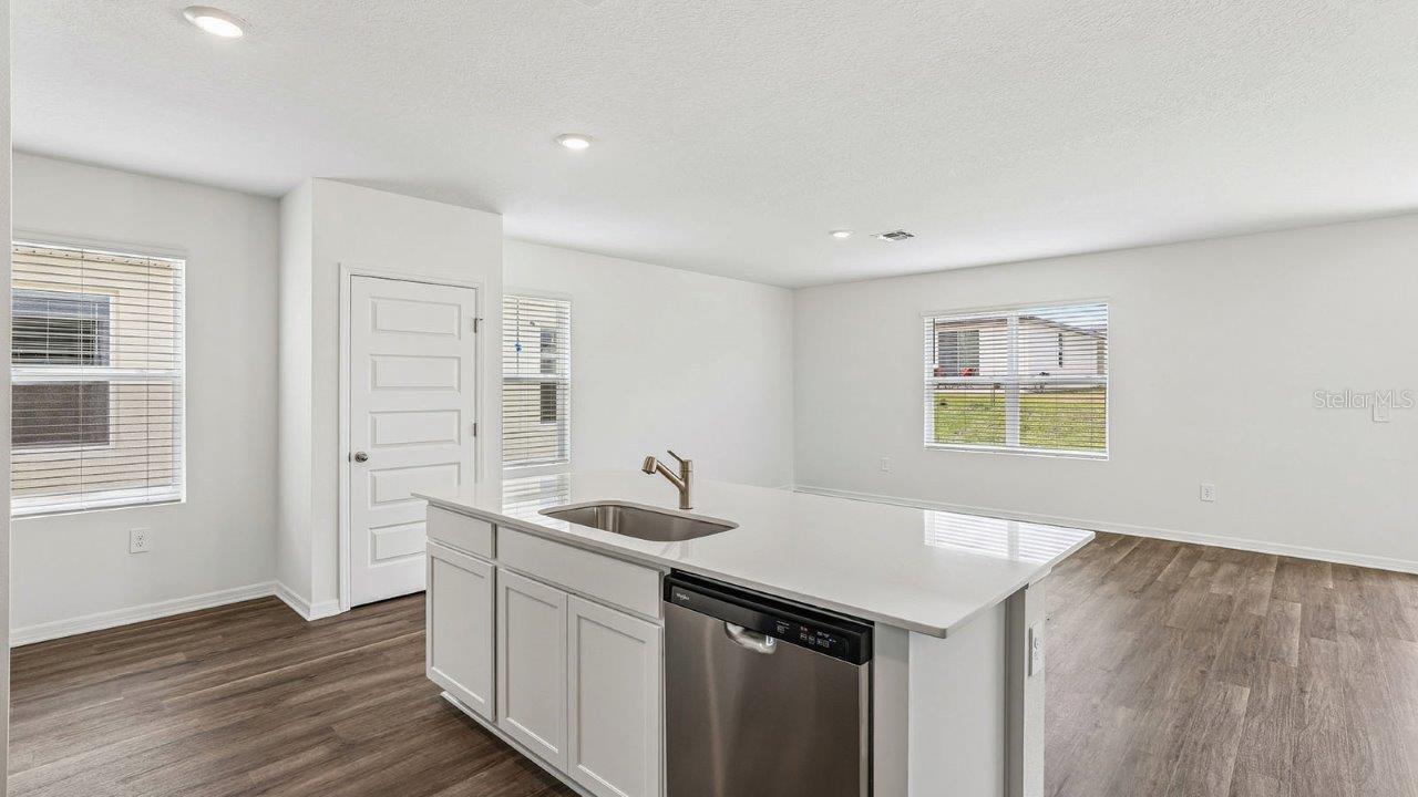 5588 TAVERNA LOOP, WINTER HAVEN, FL — photo 9