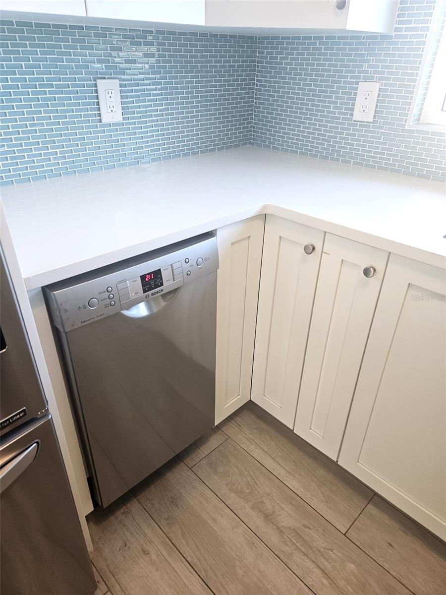 360 W FRAY ST, ENGLEWOOD, FL — photo 13