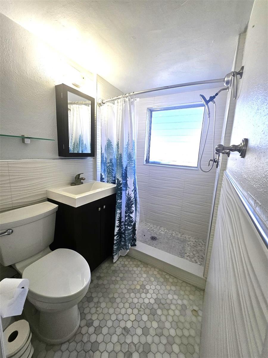 360 W FRAY ST, ENGLEWOOD, FL — photo 17