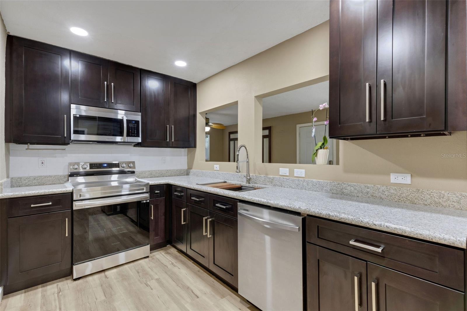 3341 CROTON TER, PORT CHARLOTTE, FL — photo 12