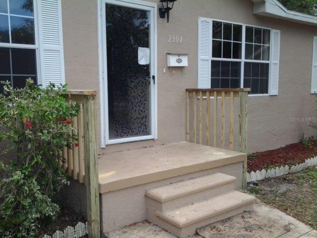 2304 KINGSTON ST S, ST PETERSBURG, FL