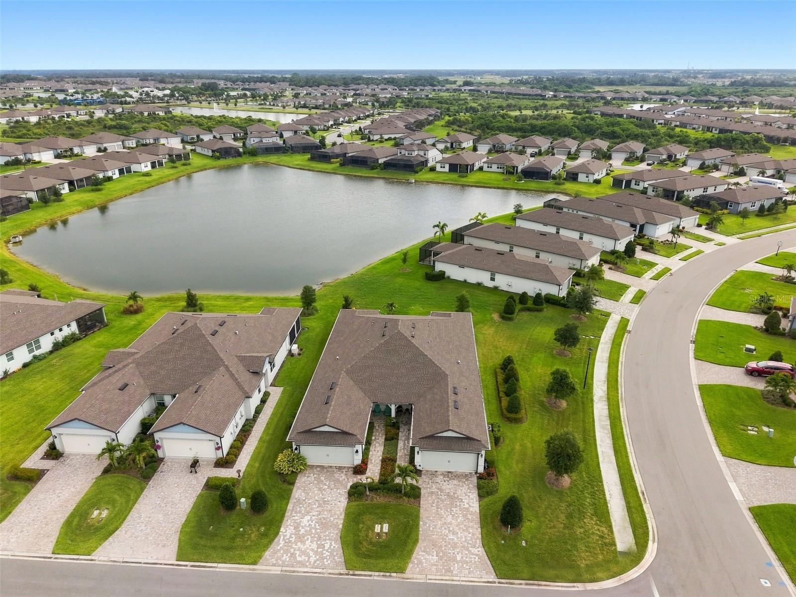 10208 COASTAL SHORES DR, PARRISH, FL — photo 4