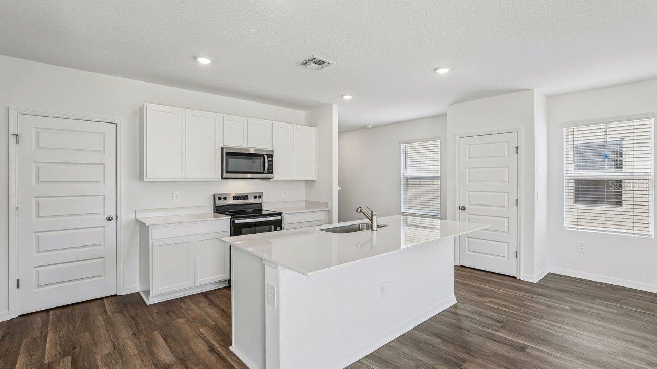 6064 NAVONA WAY, WINTER HAVEN, FL — photo 5