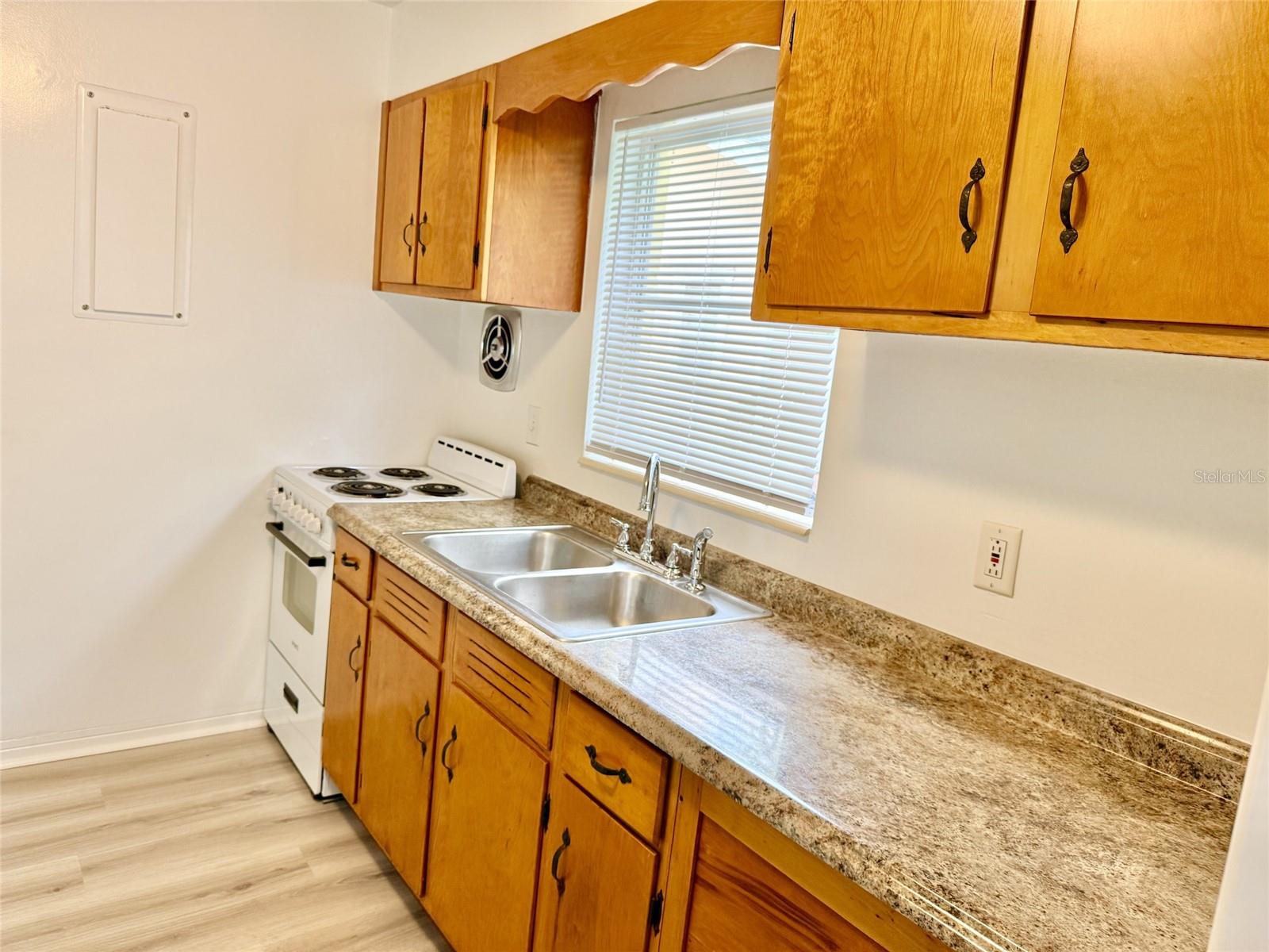 1135 HIGHLAND ST N #3, ST PETERSBURG, FL — photo 5