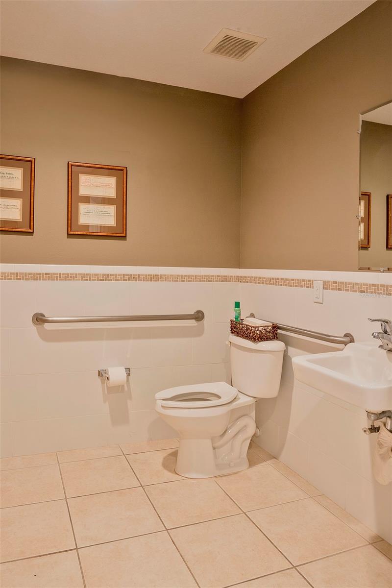 310 WILDWOOD WAY, BELLEAIR, FL — photo 8