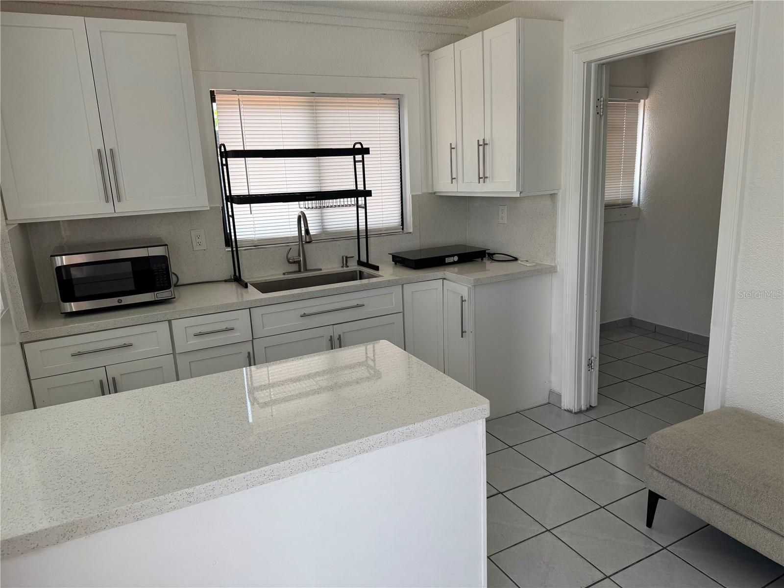8240 NW 181ST ST, HIALEAH, FL — photo 15