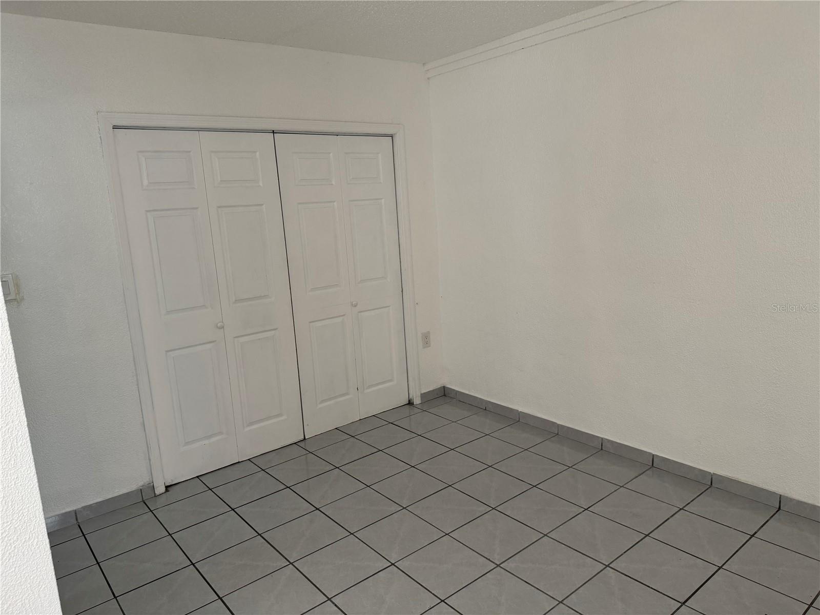 8240 NW 181ST ST, HIALEAH, FL — photo 16