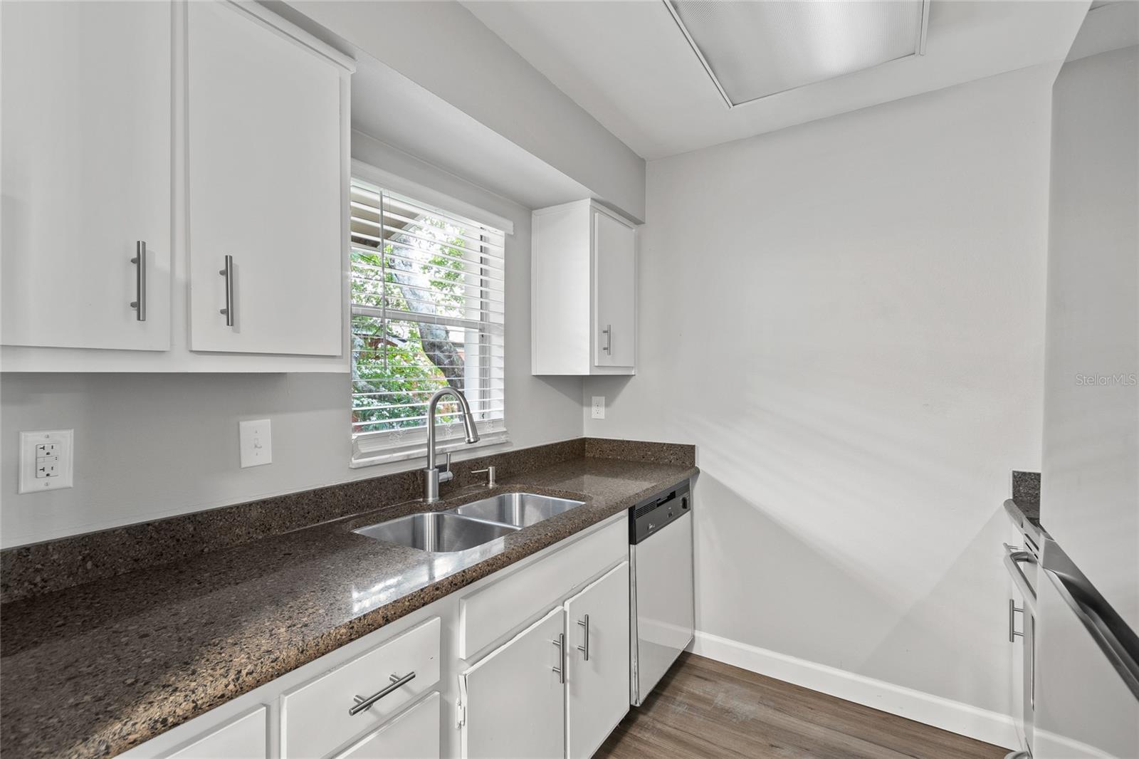 308 DORCHESTER SQ, LAKE MARY, FL — photo 2