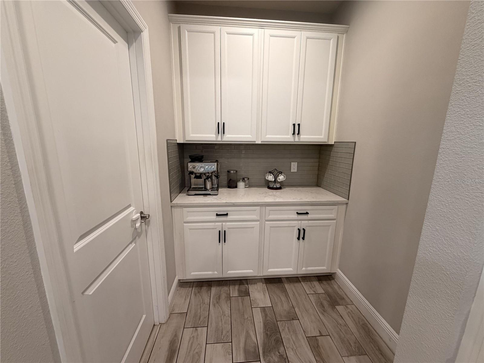 18071 AERO AVE, LAND O LAKES, FL — photo 9