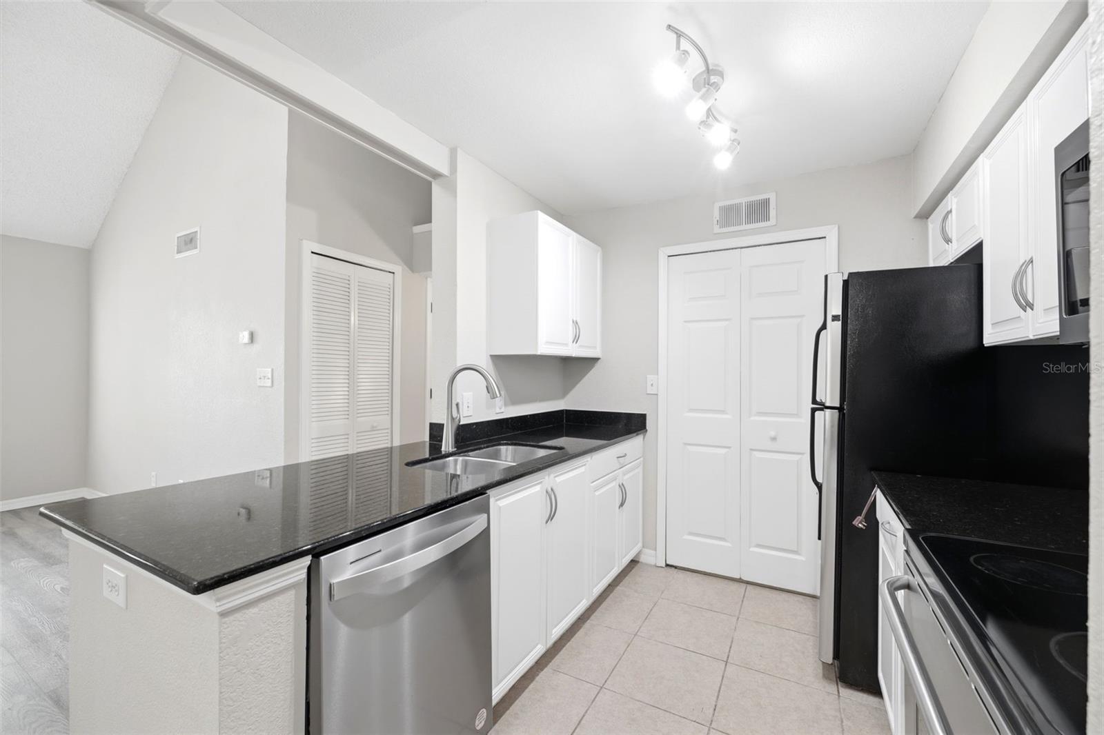 3274 HAVILAND CT #201, PALM HARBOR, FL — photo 16