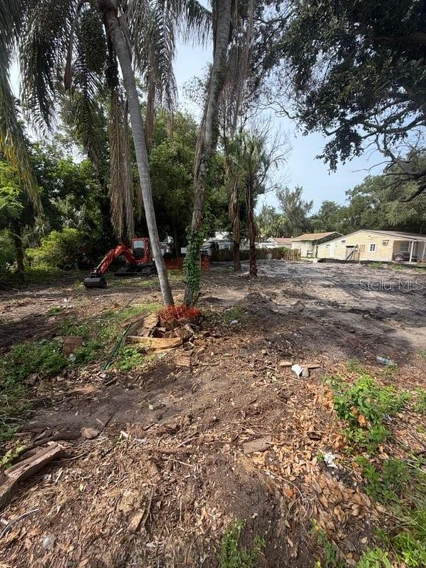 7800 46TH AVE N, ST PETERSBURG, FL — photo 2