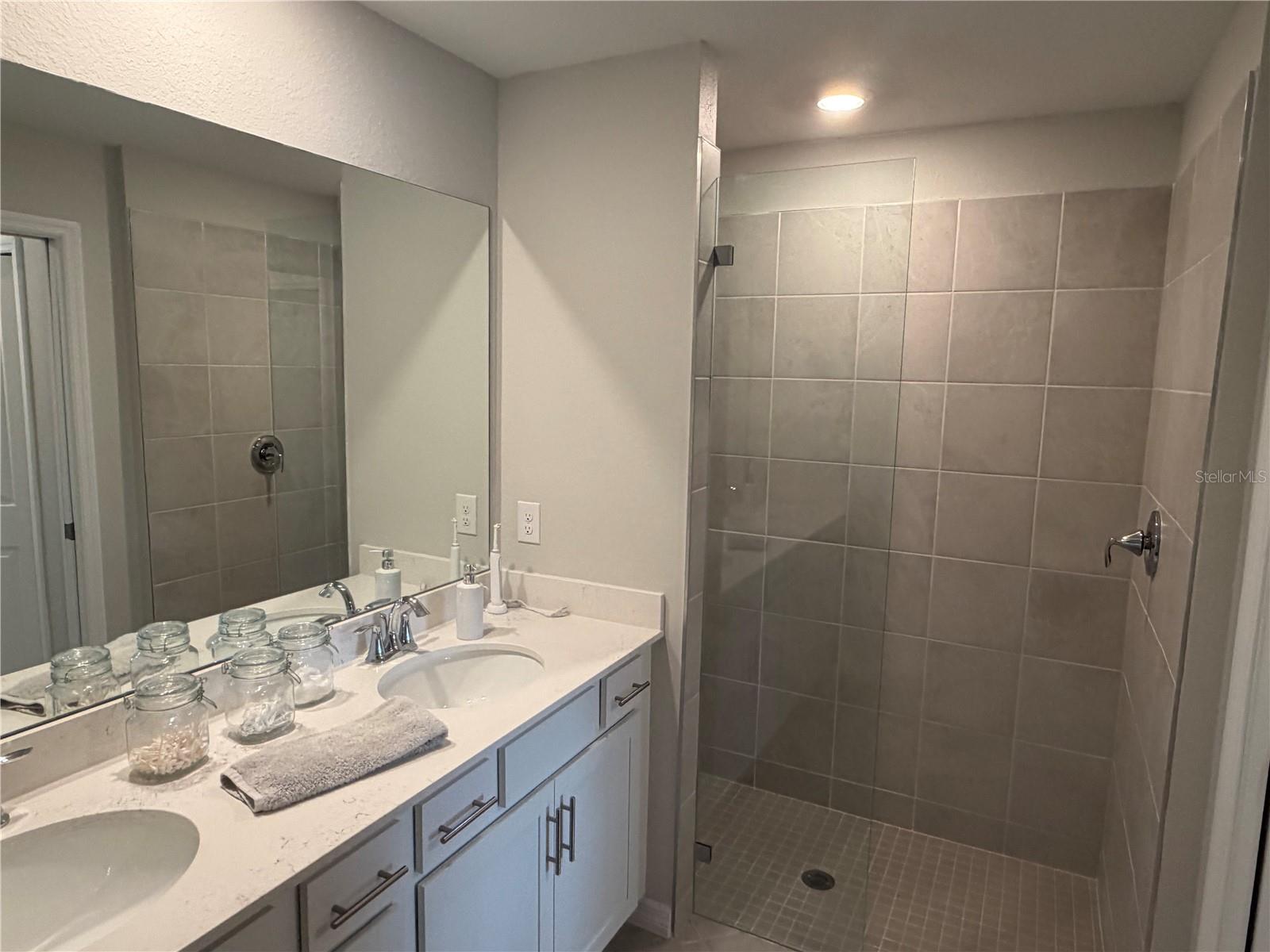 12440 WELLEN GOLF ST #102, VENICE, FL — photo 14