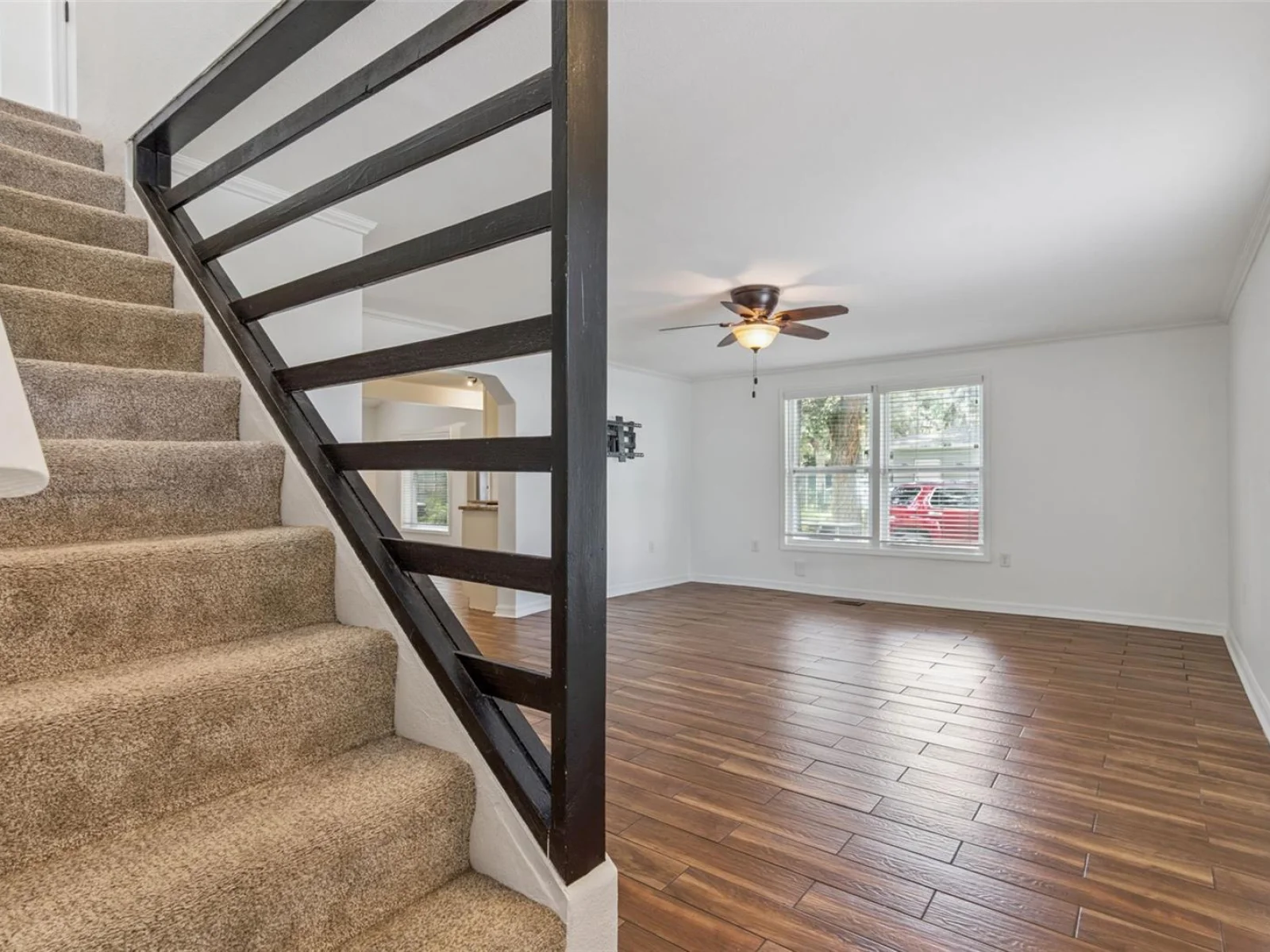 306 S DISSTON AVE, MINNEOLA, FL — photo 5