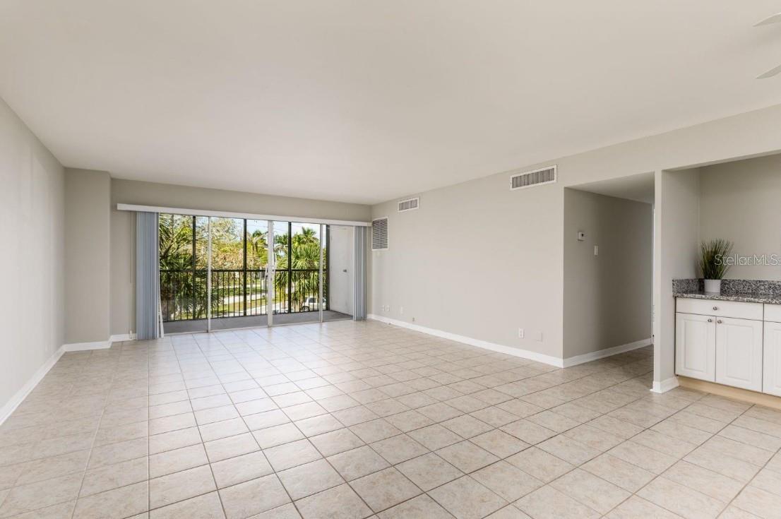 10355 PARADISE BLVD #103, TREASURE ISLAND, FL — photo 14