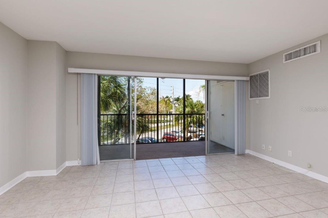 10355 PARADISE BLVD #103, TREASURE ISLAND, FL — photo 15