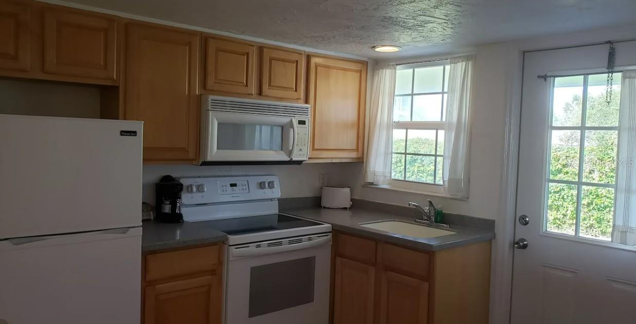 1700 S ATLANTIC AVE, DAYTONA BEACH, FL — photo 11