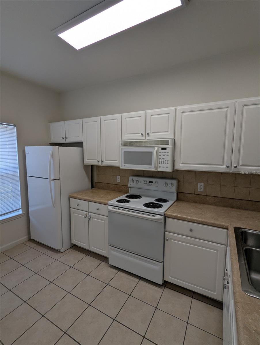 4833 NW 46TH PL #106, GAINESVILLE, FL — photo 6