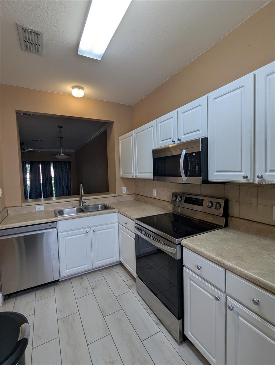 4872 NW 42ND RD #103, GAINESVILLE, FL — photo 4