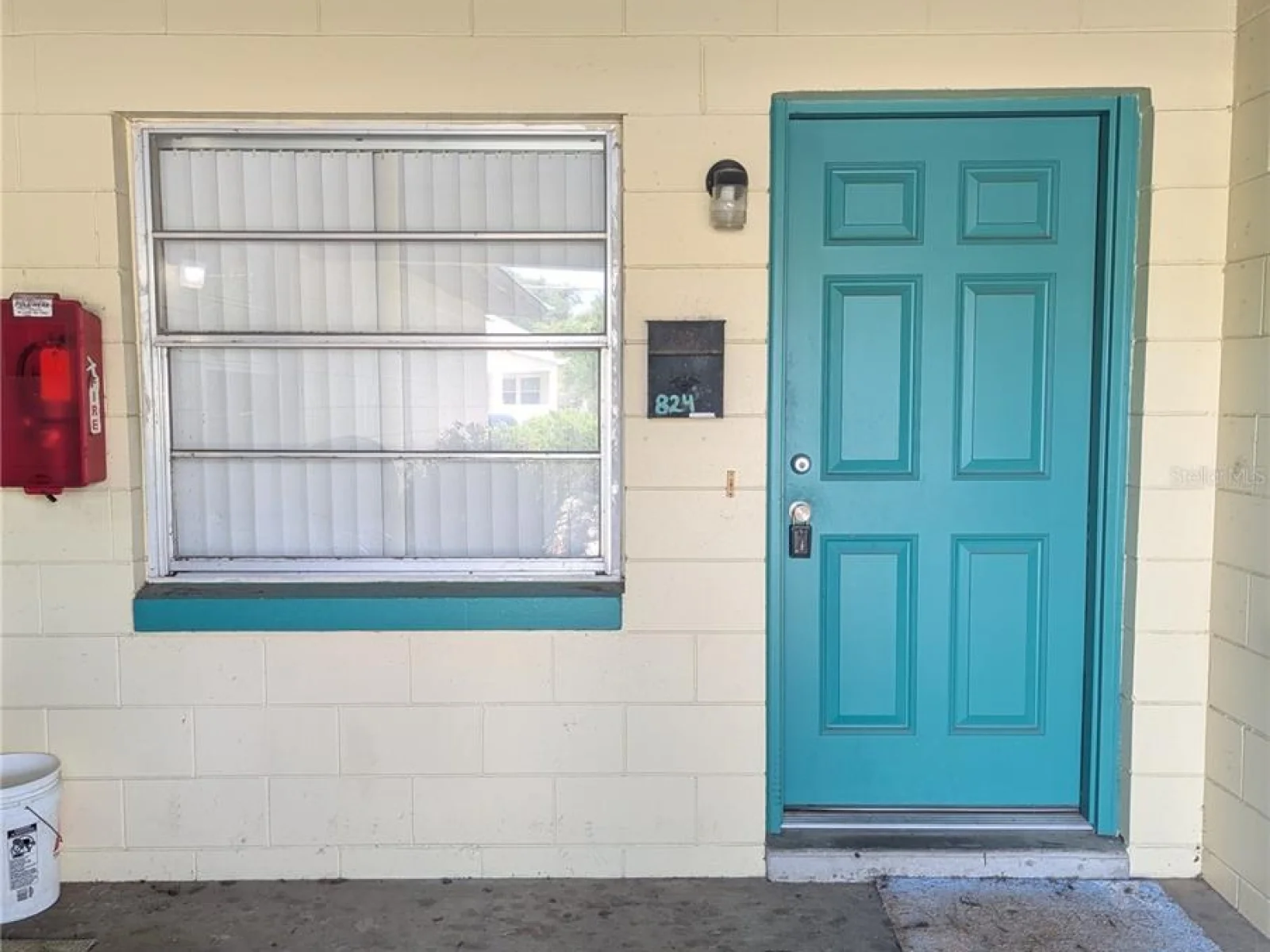 824 N SAINT CLAIR ABRAMS AVE, TAVARES, FL — photo 1