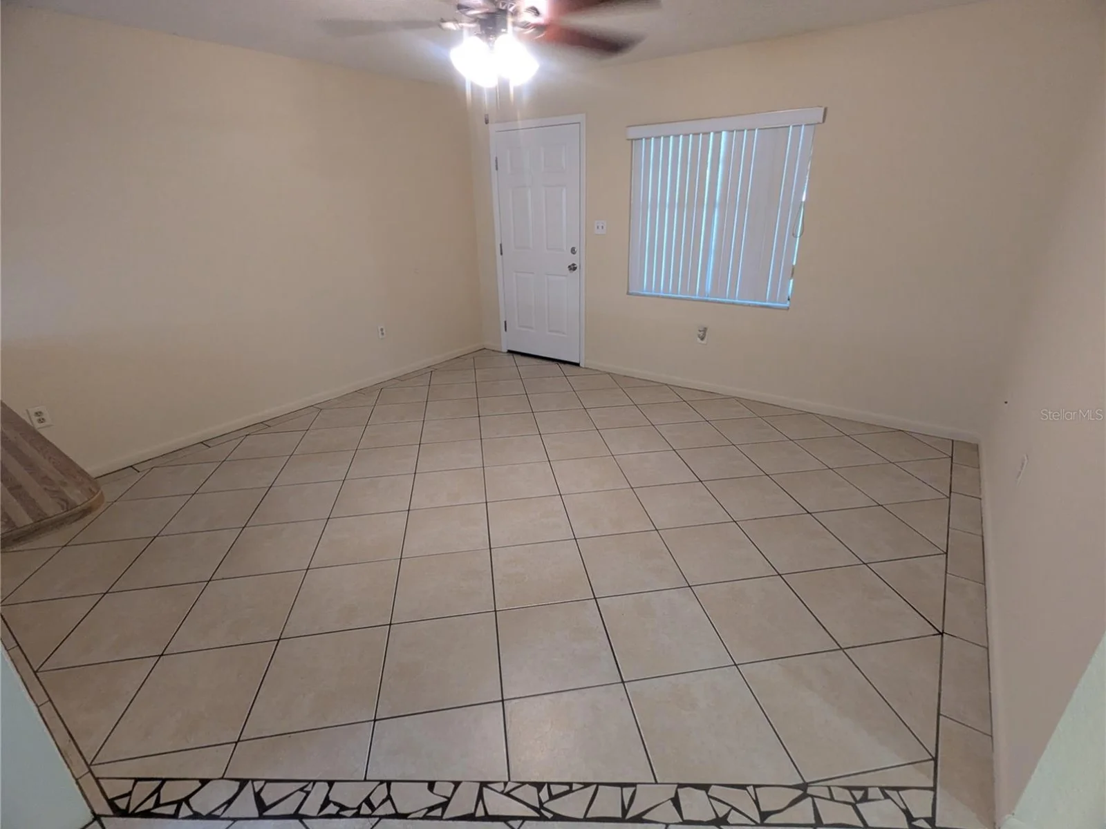 824 N SAINT CLAIR ABRAMS AVE, TAVARES, FL — photo 3