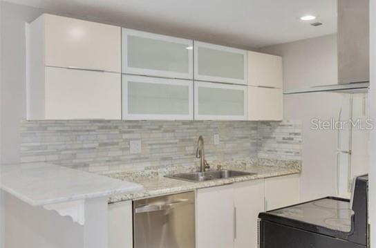 334 48TH AVE N #236, ST PETERSBURG, FL — photo 5