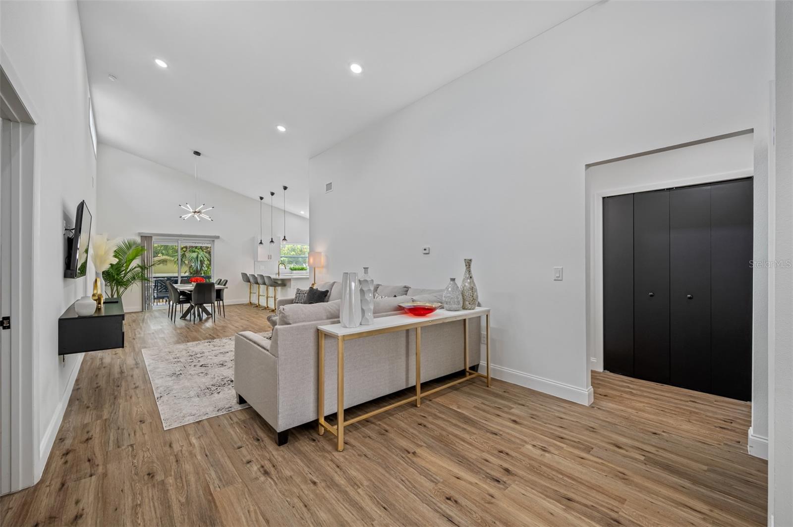3717 E CLIFTON ST, TAMPA, FL — photo 6