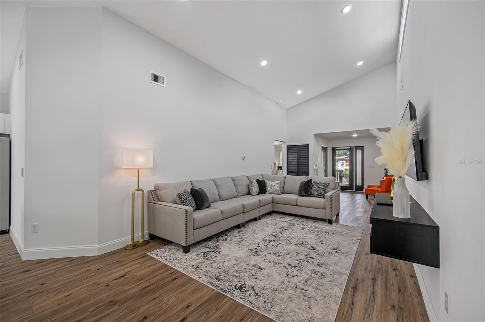 3717 E CLIFTON ST, TAMPA, FL — photo 8