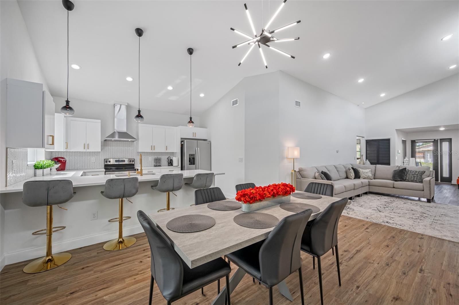 3717 E CLIFTON ST, TAMPA, FL — photo 12