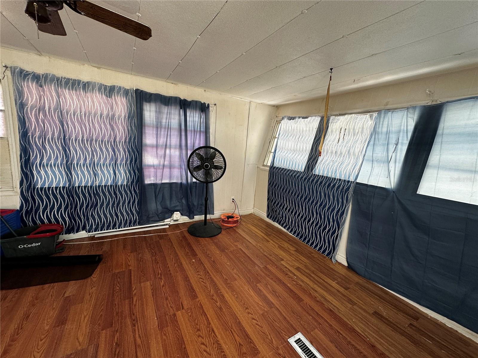 817 PARKS ST, WILDWOOD, FL — photo 8