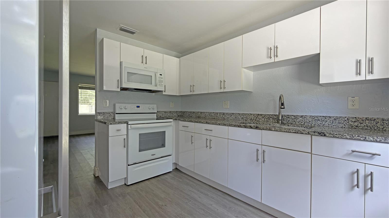 126 PALM DR, DAYTONA BEACH, FL — photo 15