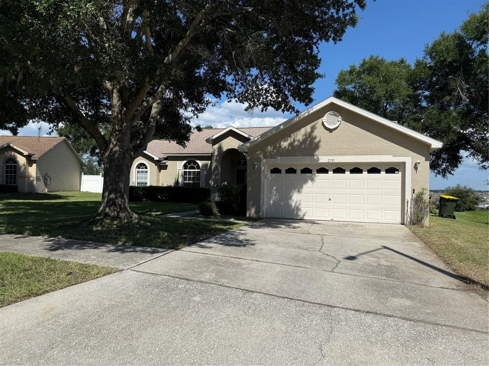 2735 CEDARIDGE CIR, CLERMONT, FL — photo 1