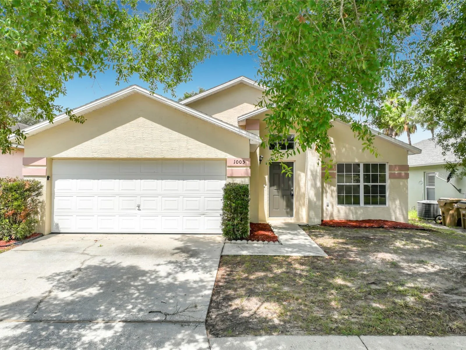 1005 WINDING WATER WAY, CLERMONT, FL — photo 1