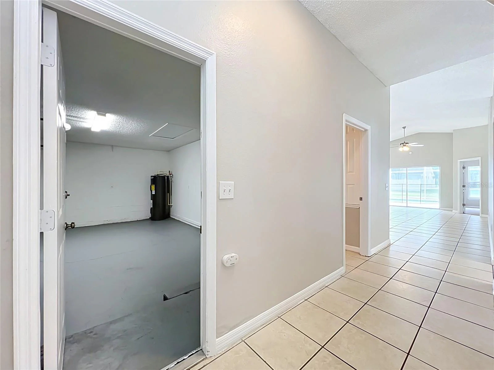 1005 WINDING WATER WAY, CLERMONT, FL — photo 2