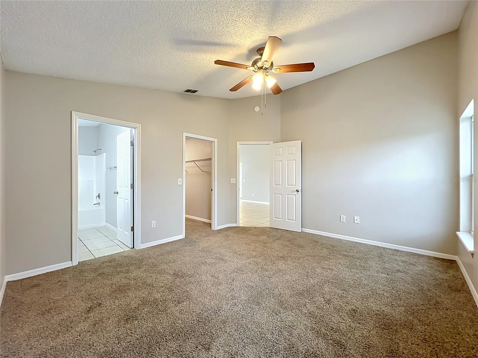 1005 WINDING WATER WAY, CLERMONT, FL — photo 17